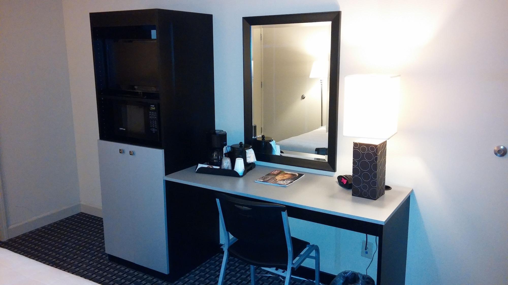 Sole Inn And Suites 彭萨科拉 外观 照片