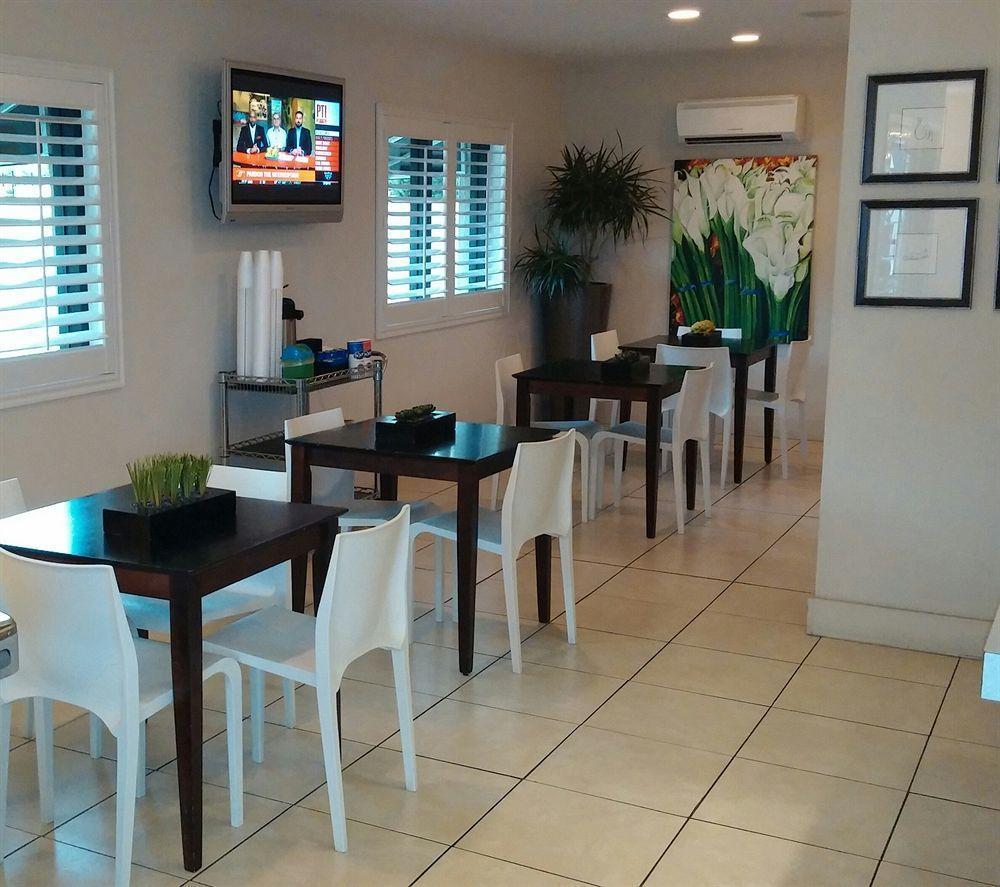 Sole Inn And Suites 彭萨科拉 外观 照片