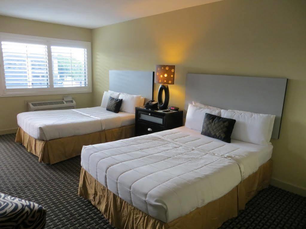 Sole Inn And Suites 彭萨科拉 外观 照片