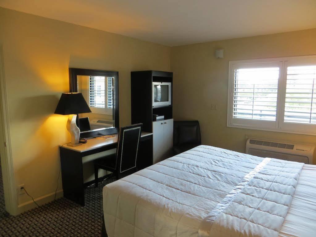 Sole Inn And Suites 彭萨科拉 外观 照片